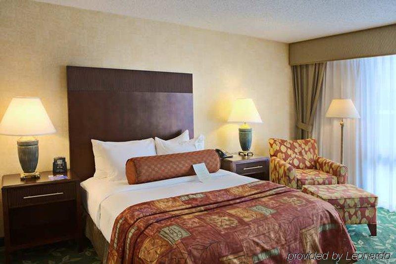 Hilton Форт-Коллінс Номер фото